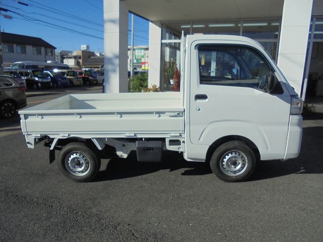 DAIHATSU HIJET TRUCK 4WD 2019 Image 31