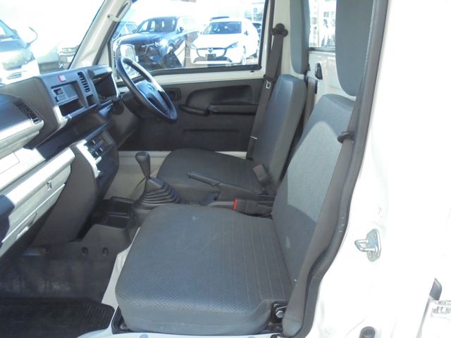 DAIHATSU HIJET TRUCK 4WD 2019 Image 31