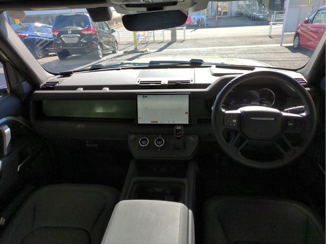 ROVER DEFENDER 2023 Image 31