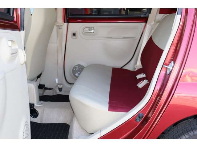 DAIHATSU ESSE 2011 Image 31