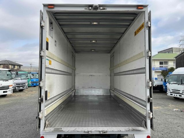 TOYOTA DYNA 2018 Image 31