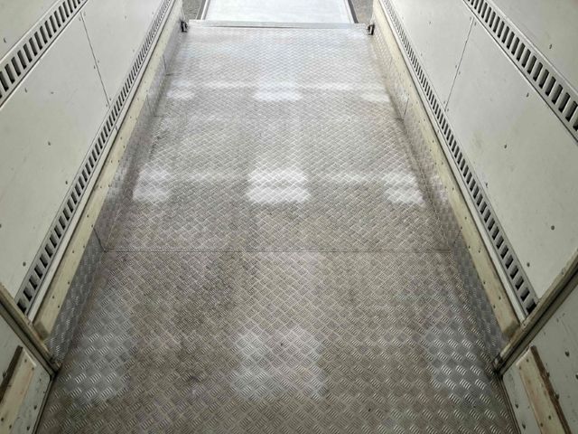 TOYOTA DYNA 2018 Image 31