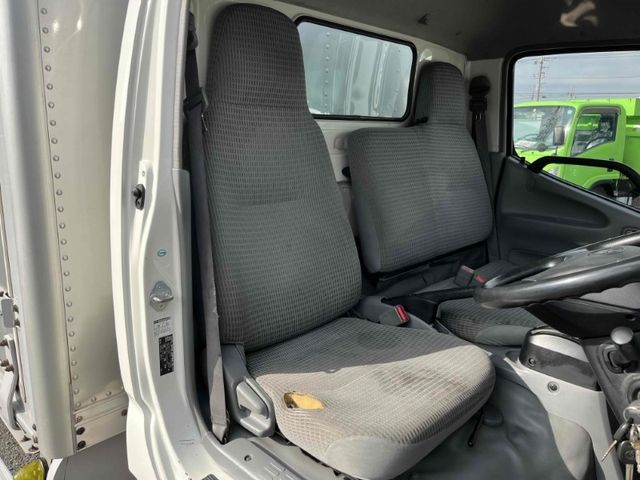 TOYOTA DYNA 2018 Image 31