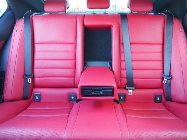 TOYOTA LEXUS IS300H 2022 Image 31