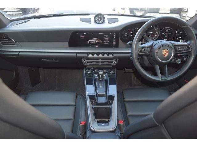 PORSCHE 911 2020 Image 31