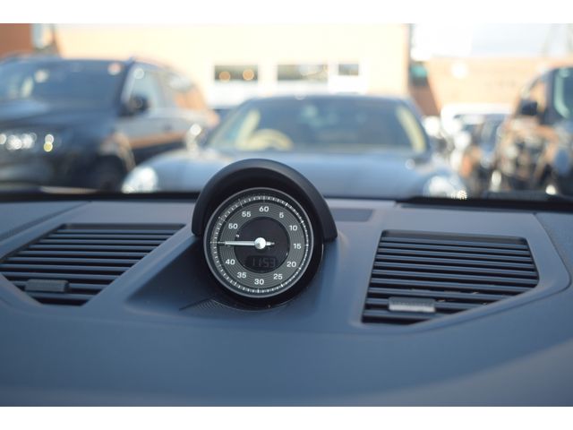 PORSCHE 911 2020 Image 31