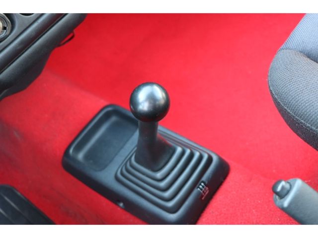 PEUGEOT 106 1996 Image 31