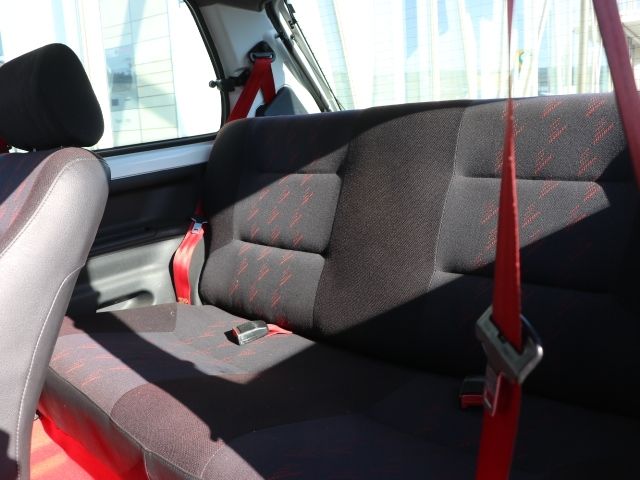 PEUGEOT 106 1996 Image 31