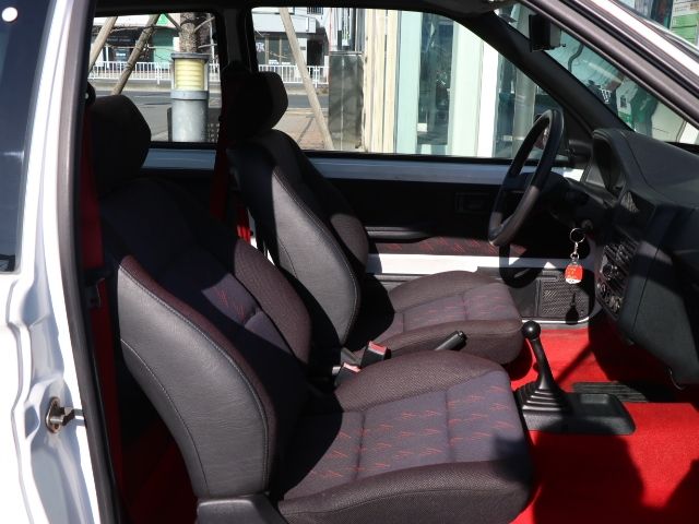 PEUGEOT 106 1996 Image 31