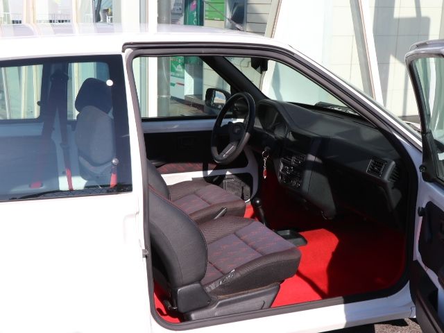 PEUGEOT 106 1996 Image 31