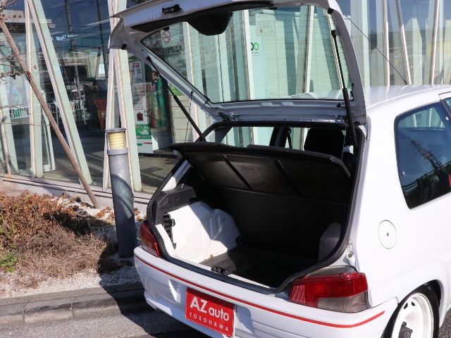 PEUGEOT 106 1996 Image 31