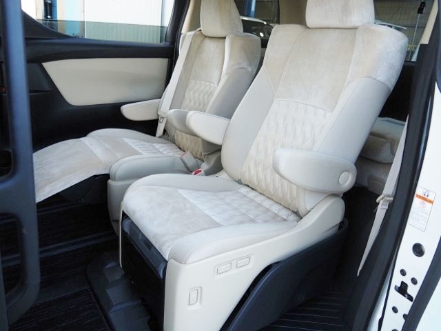 TOYOTA ALPHARD HYBRID 4WD 2022 Image 31