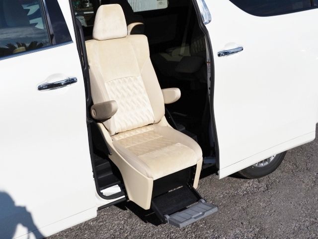 TOYOTA ALPHARD HYBRID 4WD 2022 Image 31