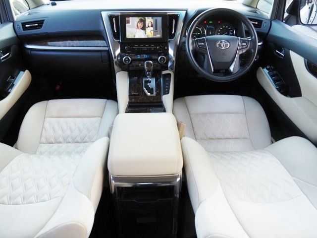 TOYOTA ALPHARD HYBRID 4WD 2022 Image 31