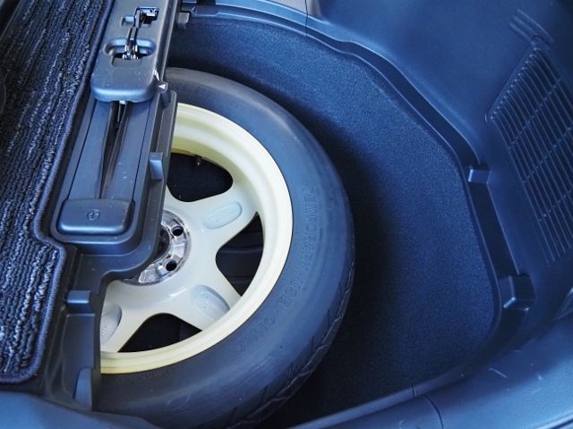 TOYOTA ALPHARD HYBRID 4WD 2022 Image 31