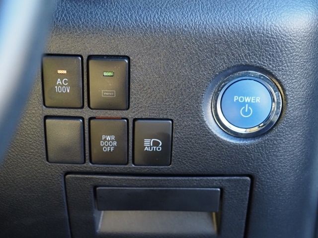 TOYOTA ALPHARD HYBRID 4WD 2022 Image 31