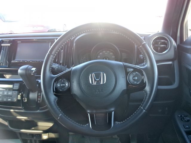 HONDA N-WGN CUSTOM 2017 Image 31