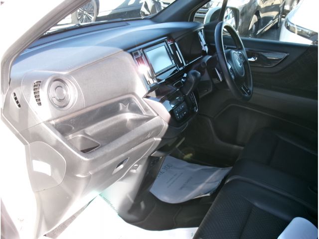 HONDA N-WGN CUSTOM 2017 Image 31