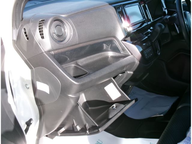 HONDA N-WGN CUSTOM 2017 Image 31