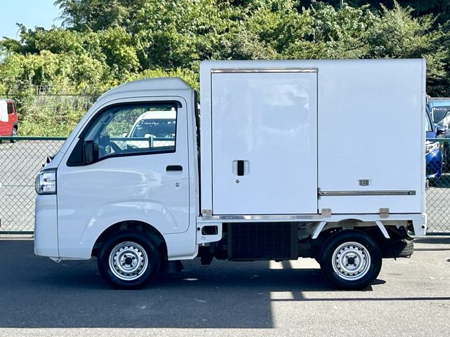 DAIHATSU HIJET TRUCK 4WD 2021 Image 31
