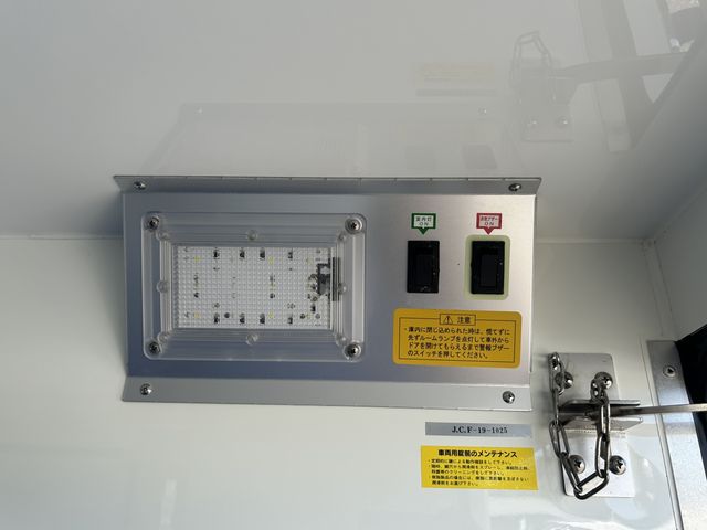 DAIHATSU HIJET TRUCK 4WD 2021 Image 31