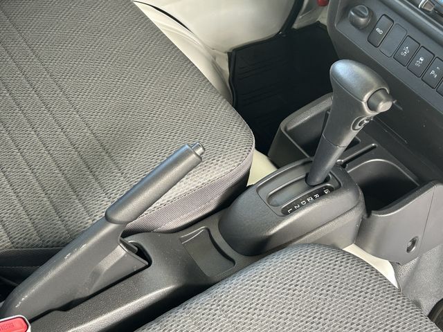 DAIHATSU HIJET TRUCK 4WD 2021 Image 31