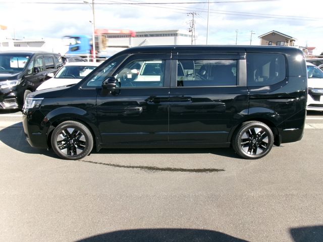 HONDA STEPWAGON E:HEV 2025 Image 31