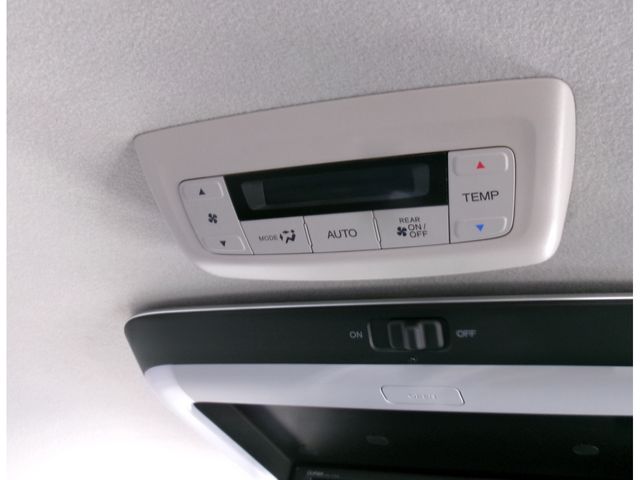 HONDA STEPWAGON E:HEV 2025 Image 31