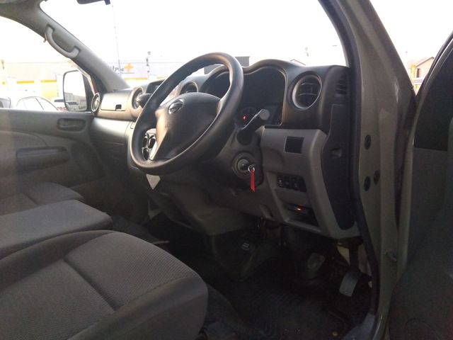 NISSAN NV350 CARAVAN 4WD 2013 Image 31