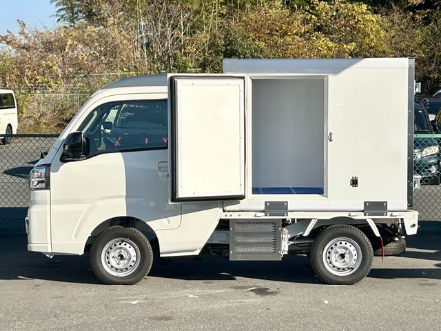 DAIHATSU HIJET TRUCK 4WD 2025 Image 31