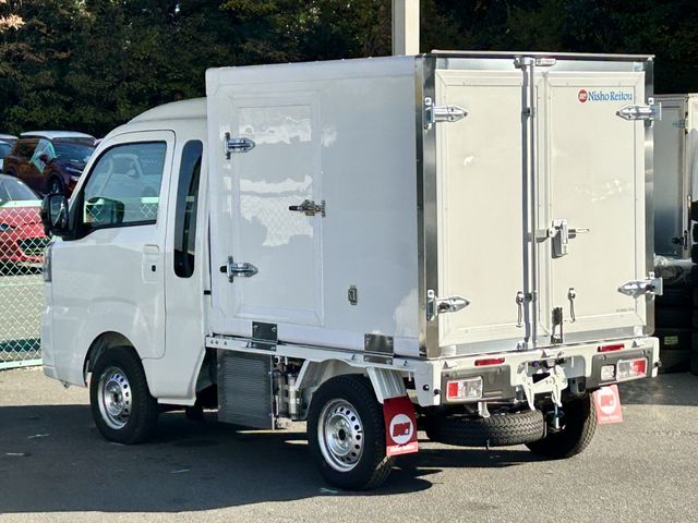 DAIHATSU HIJET TRUCK 4WD 2025 Image 31