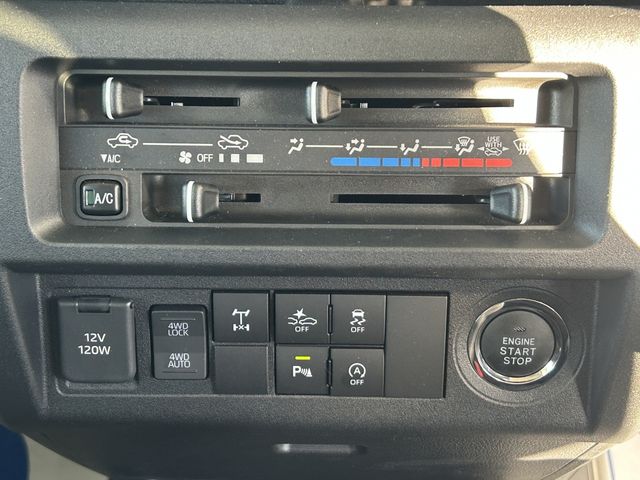 DAIHATSU HIJET TRUCK 4WD 2025 Image 31