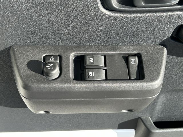 DAIHATSU HIJET TRUCK 4WD 2025 Image 31