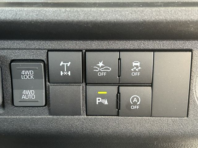 DAIHATSU HIJET TRUCK 4WD 2025 Image 31