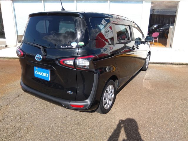 TOYOTA SIENTA HYBRID 2015 Image 31