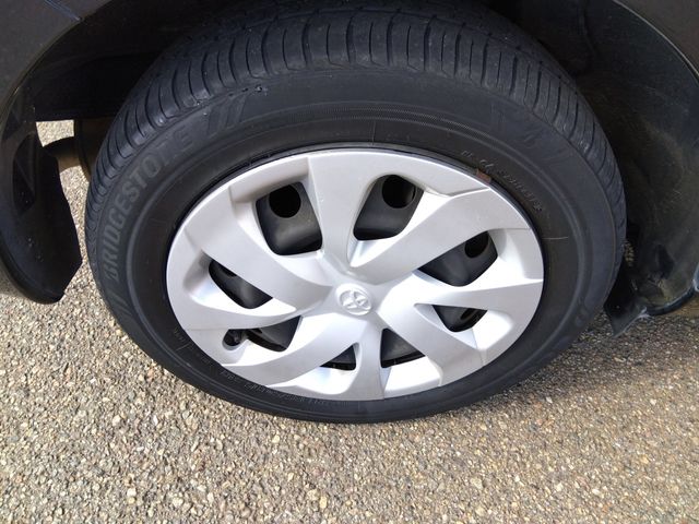 TOYOTA SIENTA HYBRID 2015 Image 31