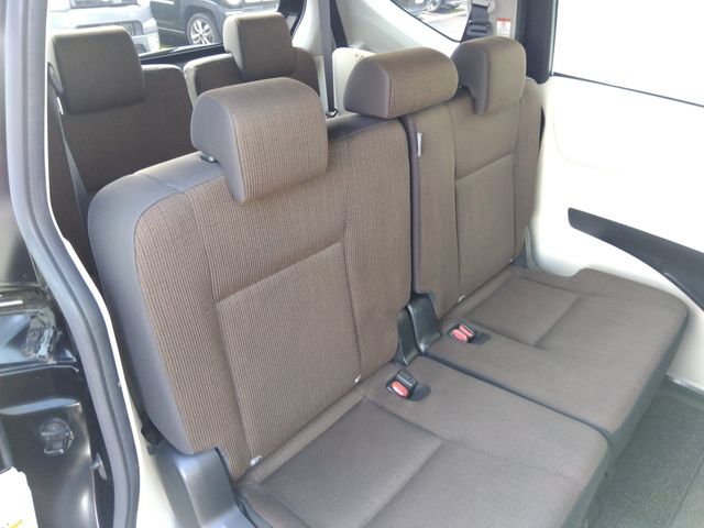 TOYOTA SIENTA HYBRID 2015 Image 31