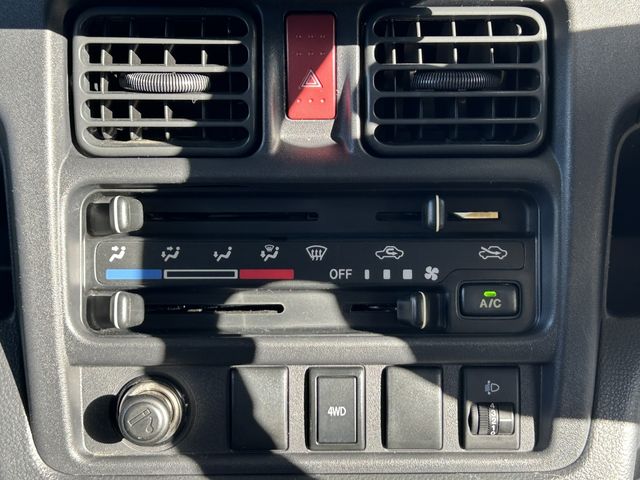 SUZUKI CARRY TRUCK 4WD 2019 Image 31