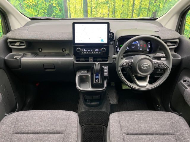 TOYOTA SIENTA HYBRID 2025 Image 31