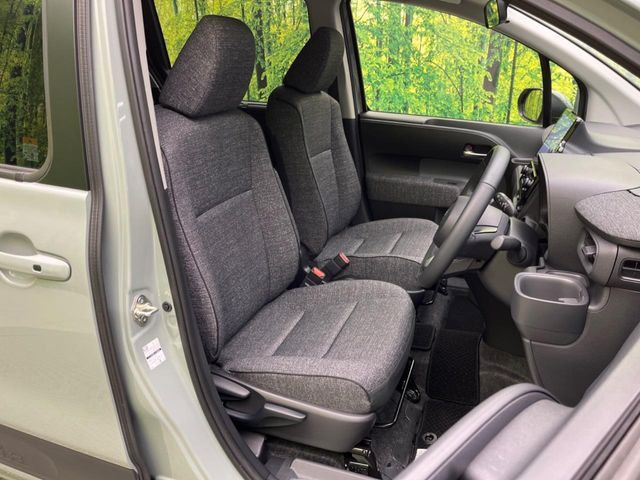 TOYOTA SIENTA HYBRID 2025 Image 31