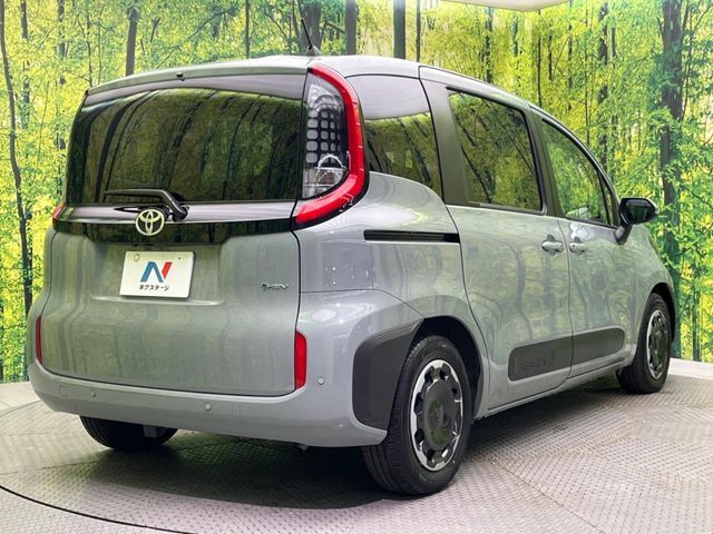 TOYOTA SIENTA HYBRID 2025 Image 31