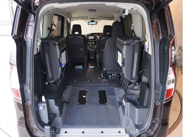 NISSAN SERENA  S-HYBRID 2021 Image 31