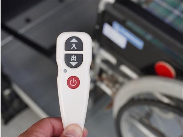 NISSAN SERENA  S-HYBRID 2021 Image 31