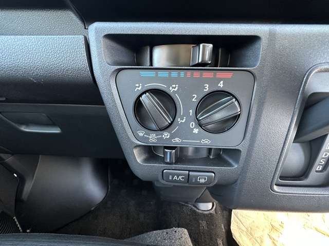 DAIHATSU HIJET CARGO 2023 Image 31