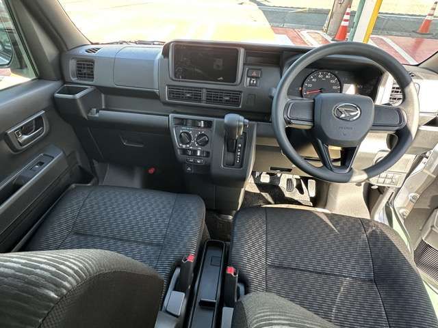 DAIHATSU HIJET CARGO 2023 Image 31