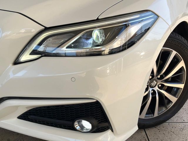 TOYOTA CROWN SEDAN HYBRID 2018 Image 31