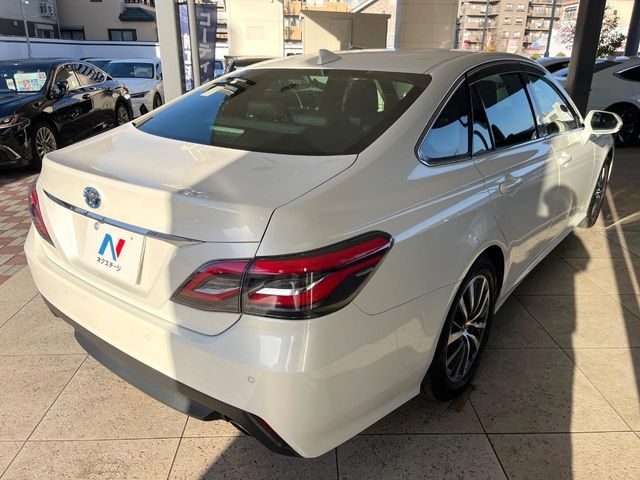 TOYOTA CROWN SEDAN HYBRID 2018 Image 31