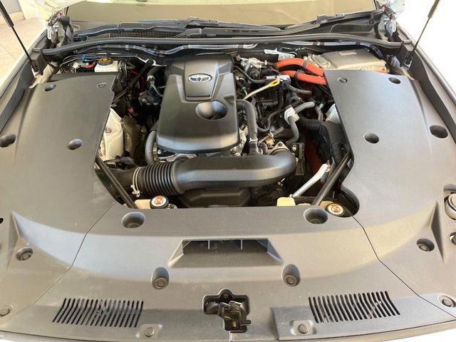 TOYOTA CROWN SEDAN HYBRID 2018 Image 31