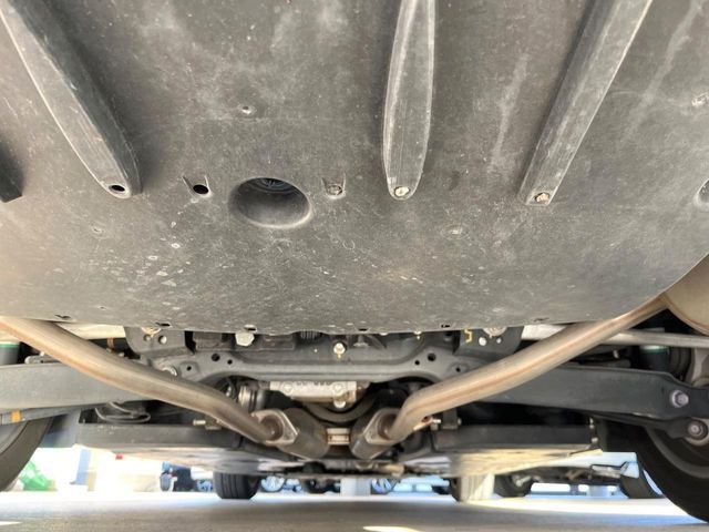 TOYOTA CROWN SEDAN HYBRID 2018 Image 31