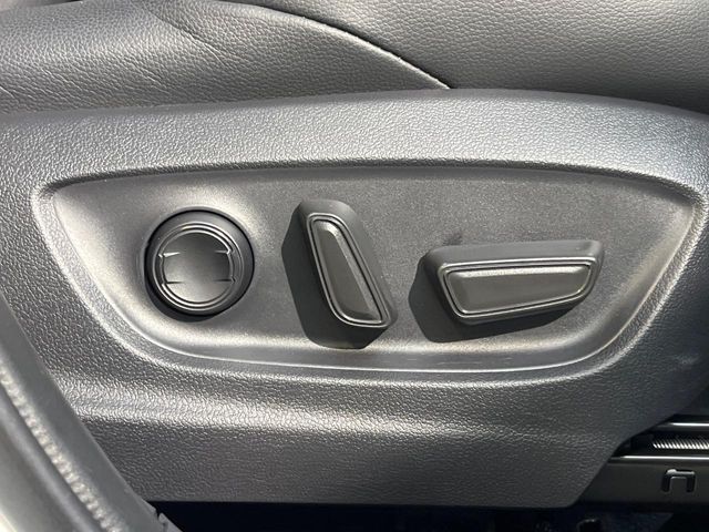 TOYOTA COROLLA CROSS HYBRID 2025 Image 31